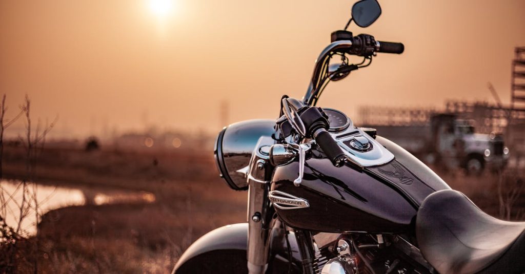 découvrez la liberté de la route avec nos motos de tourisme. profitez de confort, performance et technologie de pointe pour des aventures inoubliables. explorez le monde à votre rythme.