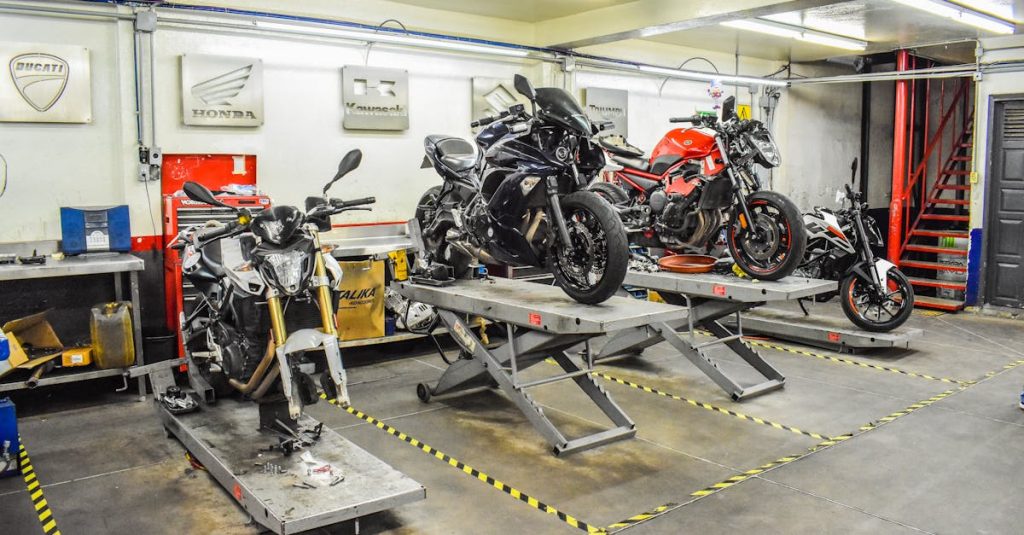 découvrez les meilleures marques de motos, leurs modèles emblématiques, innovations technologiques et philosophies de design. plongez dans l'univers des marques de motos réputées et trouvez celle qui correspond à votre style de conduite.