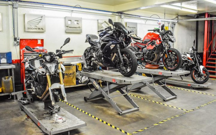 découvrez les meilleures marques de motos, leurs modèles emblématiques, innovations technologiques et philosophies de design. plongez dans l'univers des marques de motos réputées et trouvez celle qui correspond à votre style de conduite.