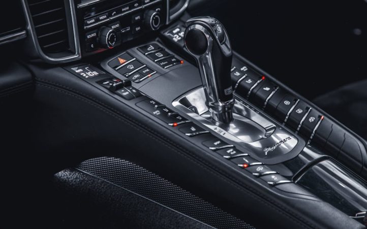découvrez notre sélection d'avis sur les transmissions automatiques. comparez les performances, la fiabilité et le confort de conduite de différentes marques et modèles pour faire le meilleur choix pour votre véhicule.