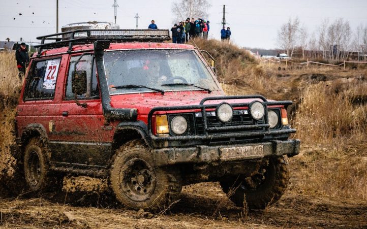 découvrez l'univers palpitant des rallies automobiles : des compétitions endiablées, des paysages à couper le souffle et des pilotes passionnés. rejoignez-nous pour explorer les dernières actualités, événements et astuces pour vivre cette expérience inoubliable.