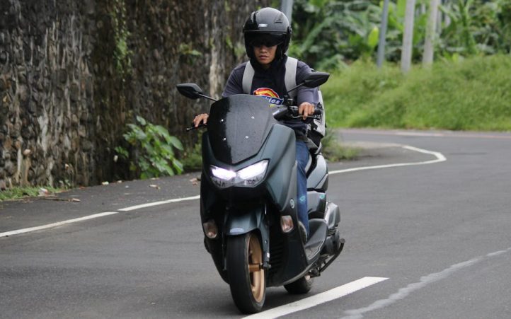 découvrez les causes courantes de la surchauffe du moteur et apprenez comment éviter ce problème mécanique pour assurer la longévité de votre véhicule.