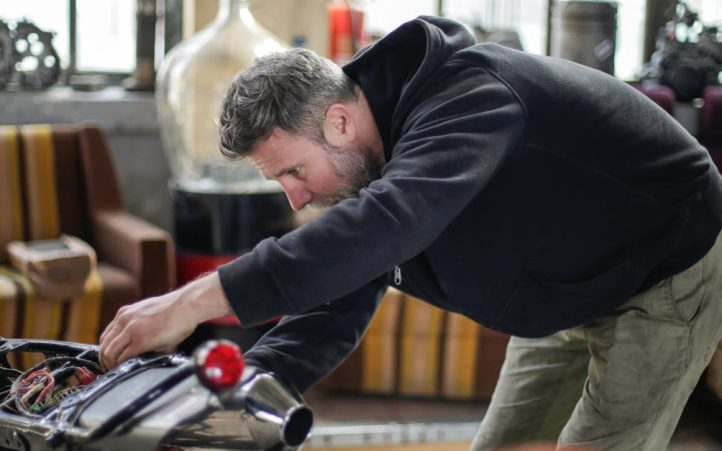 découvrez l'univers des motos électriques : performance, design innovant et respect de l'environnement. explorez notre sélection de modèles pour une conduite silencieuse et durable sur deux roues.