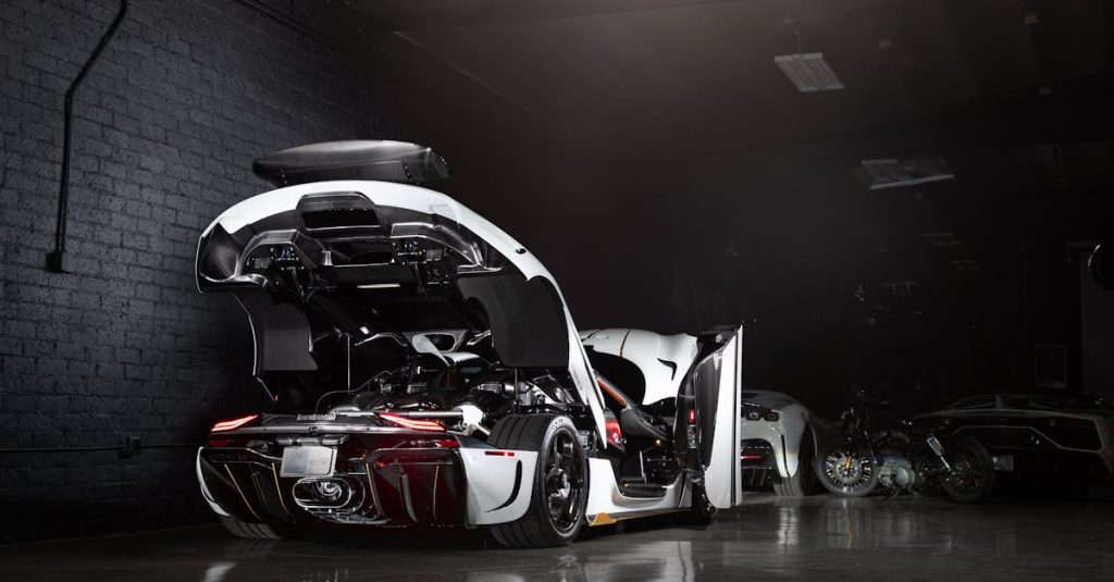 découvrez l'univers fascinant des voitures de luxe, où le raffinement et la performance se rencontrent. explorez notre sélection des voitures les plus chères qui définissent l'élégance et l'ingéniosité automobile.
